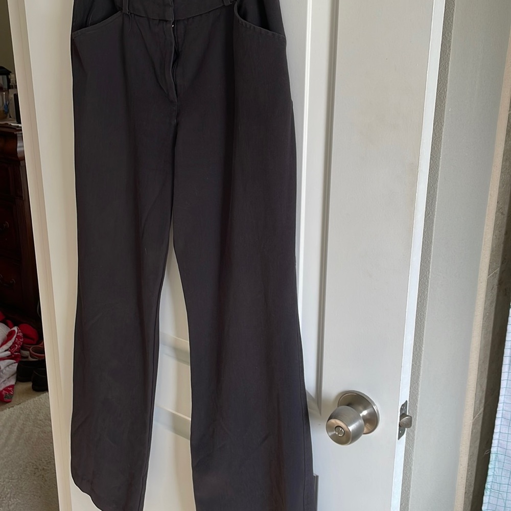 Black trousers